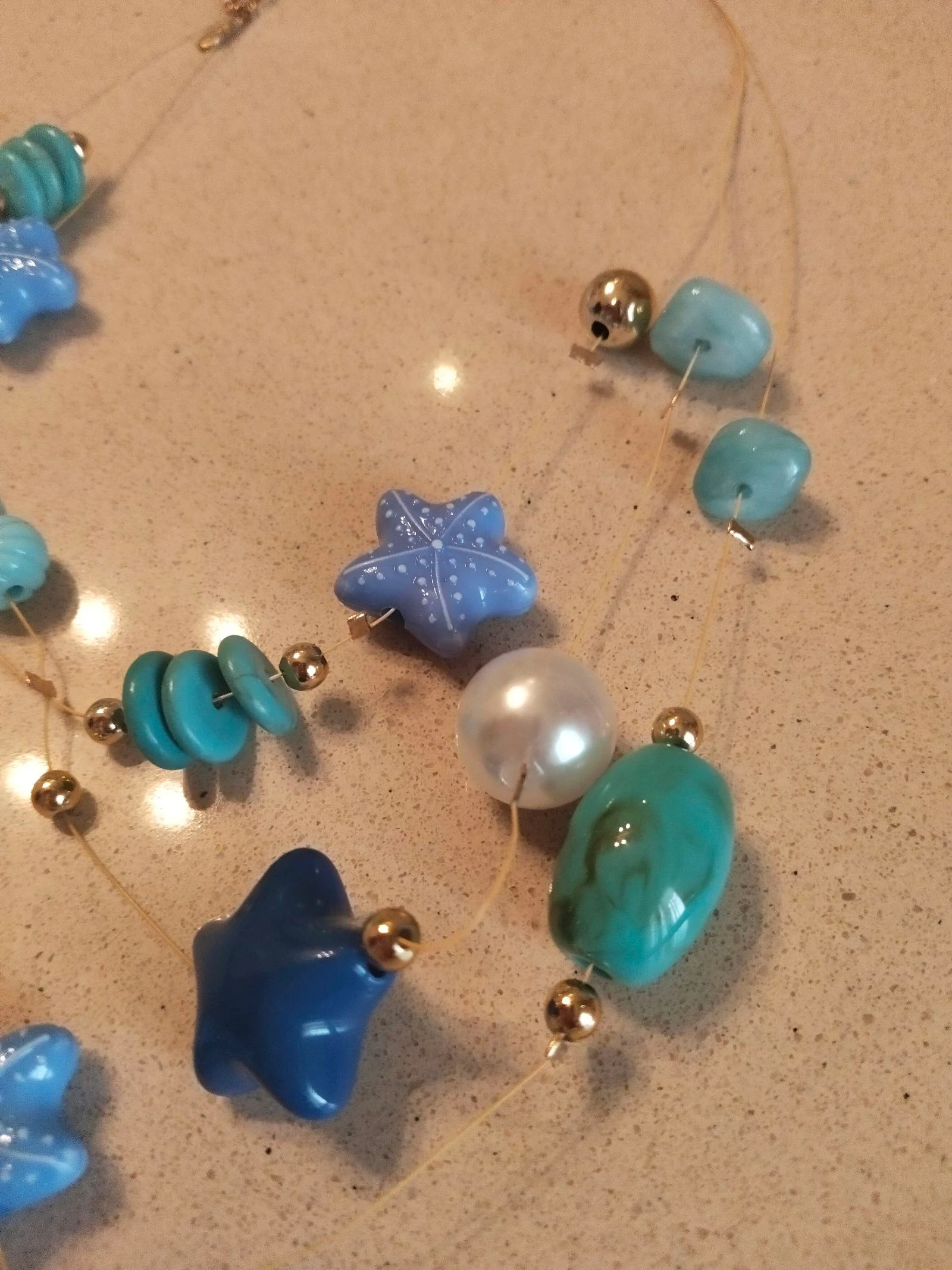Collar con abalorios en tonos azules  – photo 3